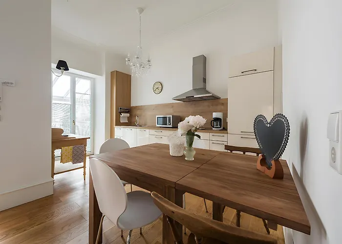 Am Puls Der Groessten Stadt Am Constanza